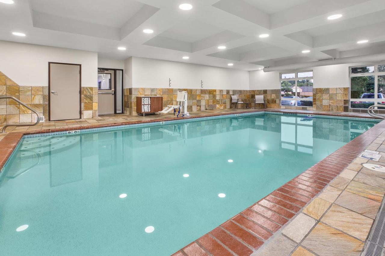 Holiday Inn Express & Suites Tacoma By Ihg Eksteriør bilde
