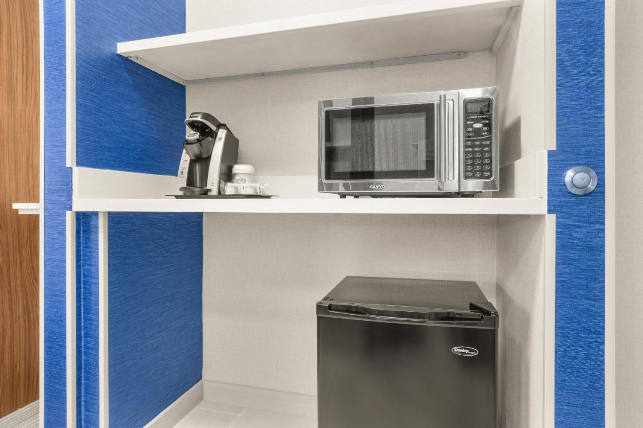 Holiday Inn Express & Suites Tacoma By Ihg Eksteriør bilde