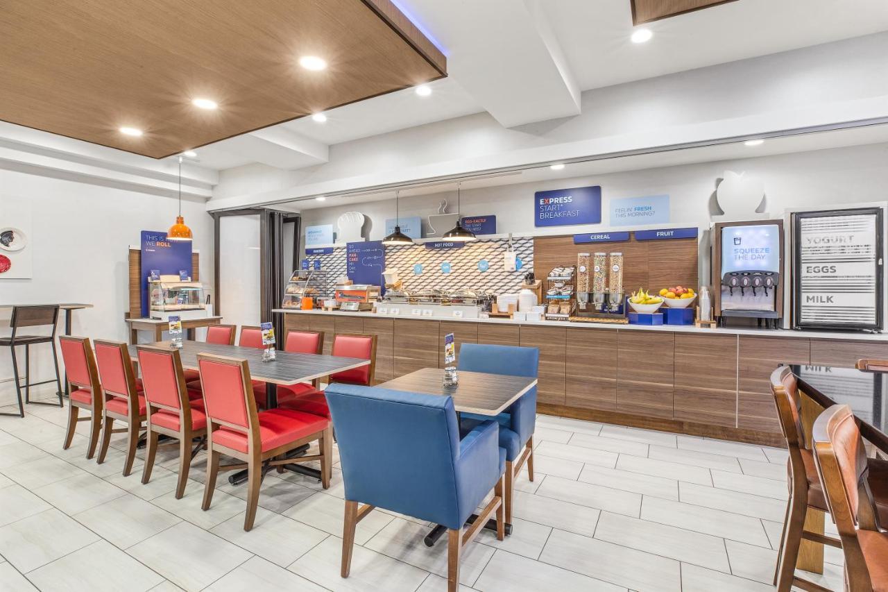 Holiday Inn Express & Suites Tacoma By Ihg Eksteriør bilde