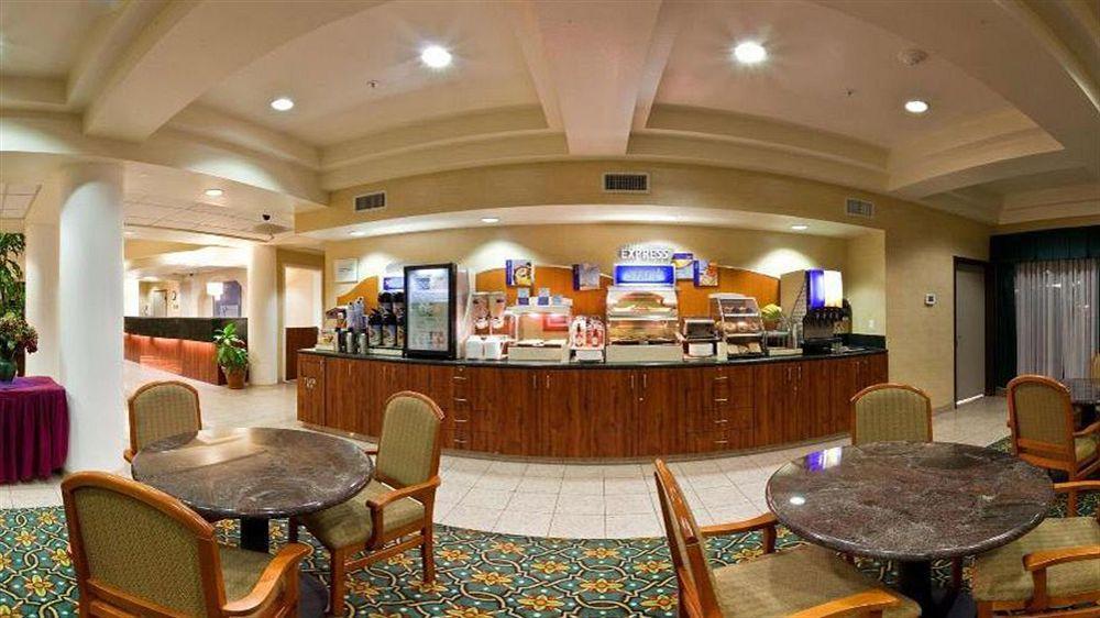Holiday Inn Express & Suites Tacoma By Ihg Eksteriør bilde