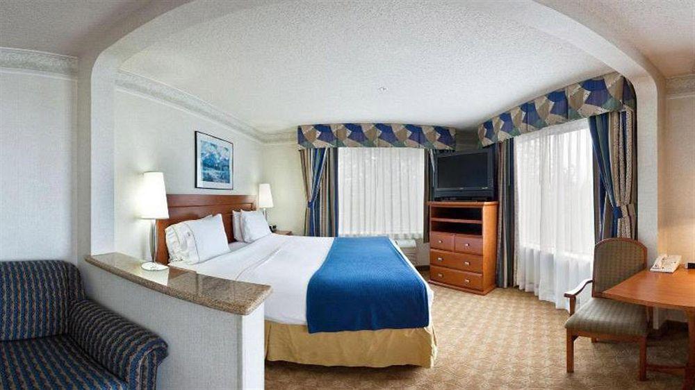 Holiday Inn Express & Suites Tacoma By Ihg Eksteriør bilde